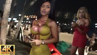 Pattaya.  Beach Road. Walking around Pattaya. April 28, 2024.