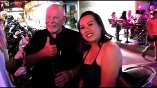 YouTube Thailand Vlogger in Soi New Plaza, Pattaya